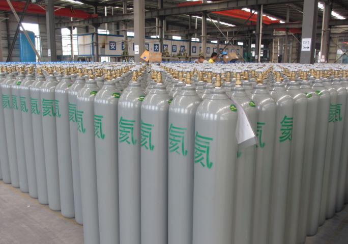 咸宁信安达工业气体放置：科学规范，保障存储安全与气体品质