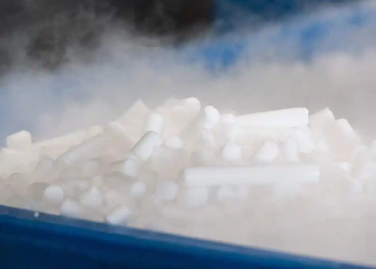 小知识：武汉干冰生产原理及工艺，家用与工业生产的差异